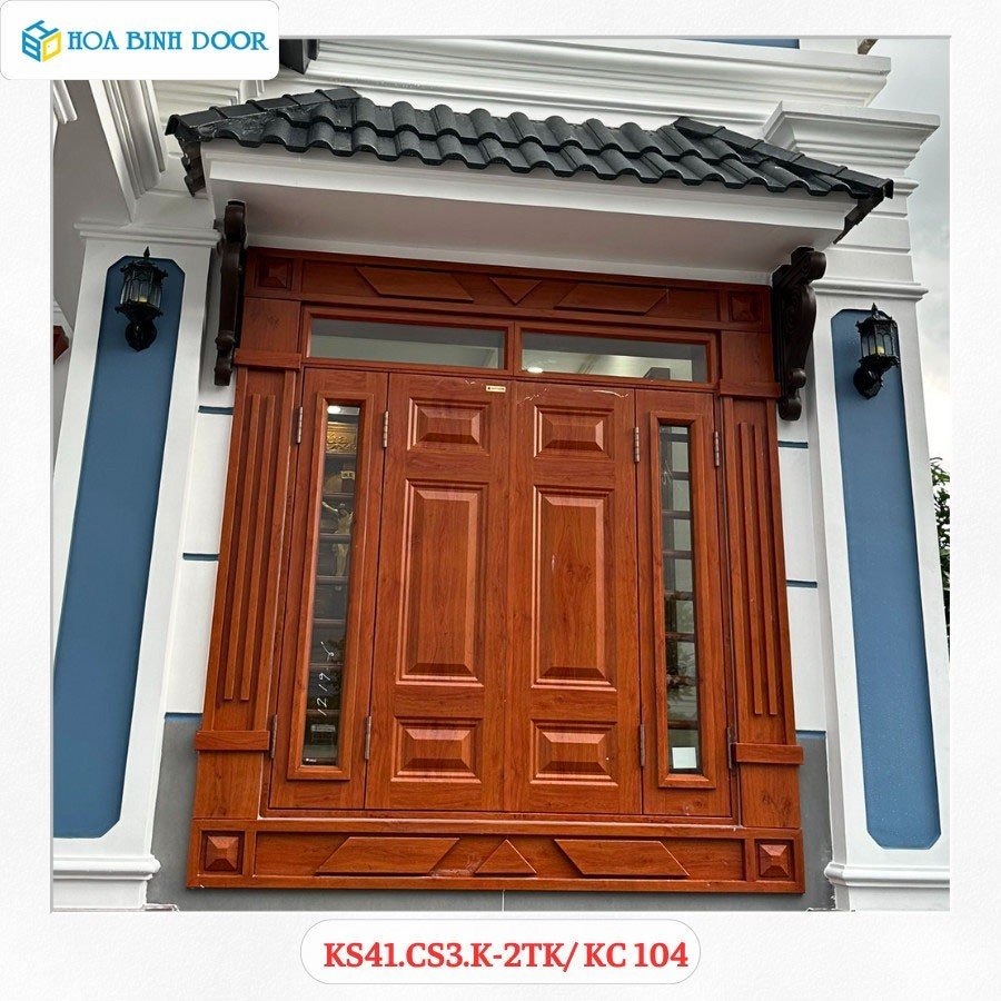 Cửa thép vân gỗ tại Quận 12 - Mẫu cửa chống nắng tốt