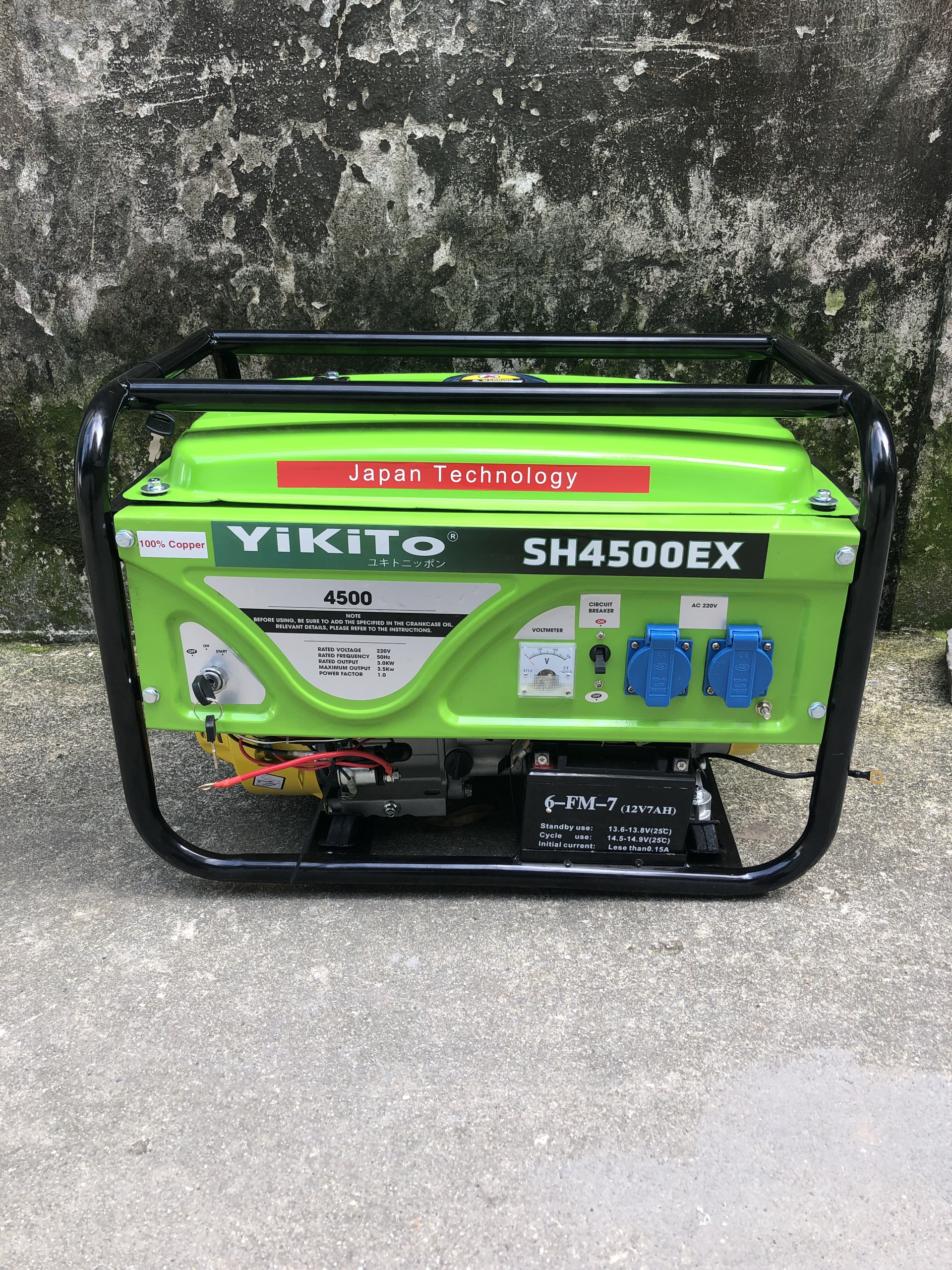 Máy phát điện gia đình 3.5kw Yikito SH4500EX chạy 2 điều hòa.