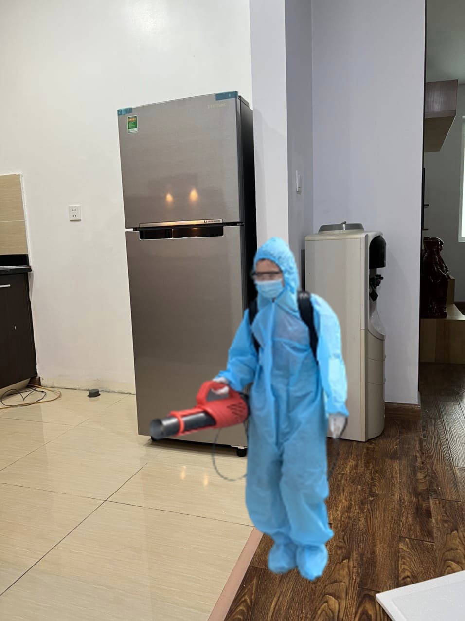 Máy phun thuốc phòng dịch khử khuẩn giá rẻ tại KonTum