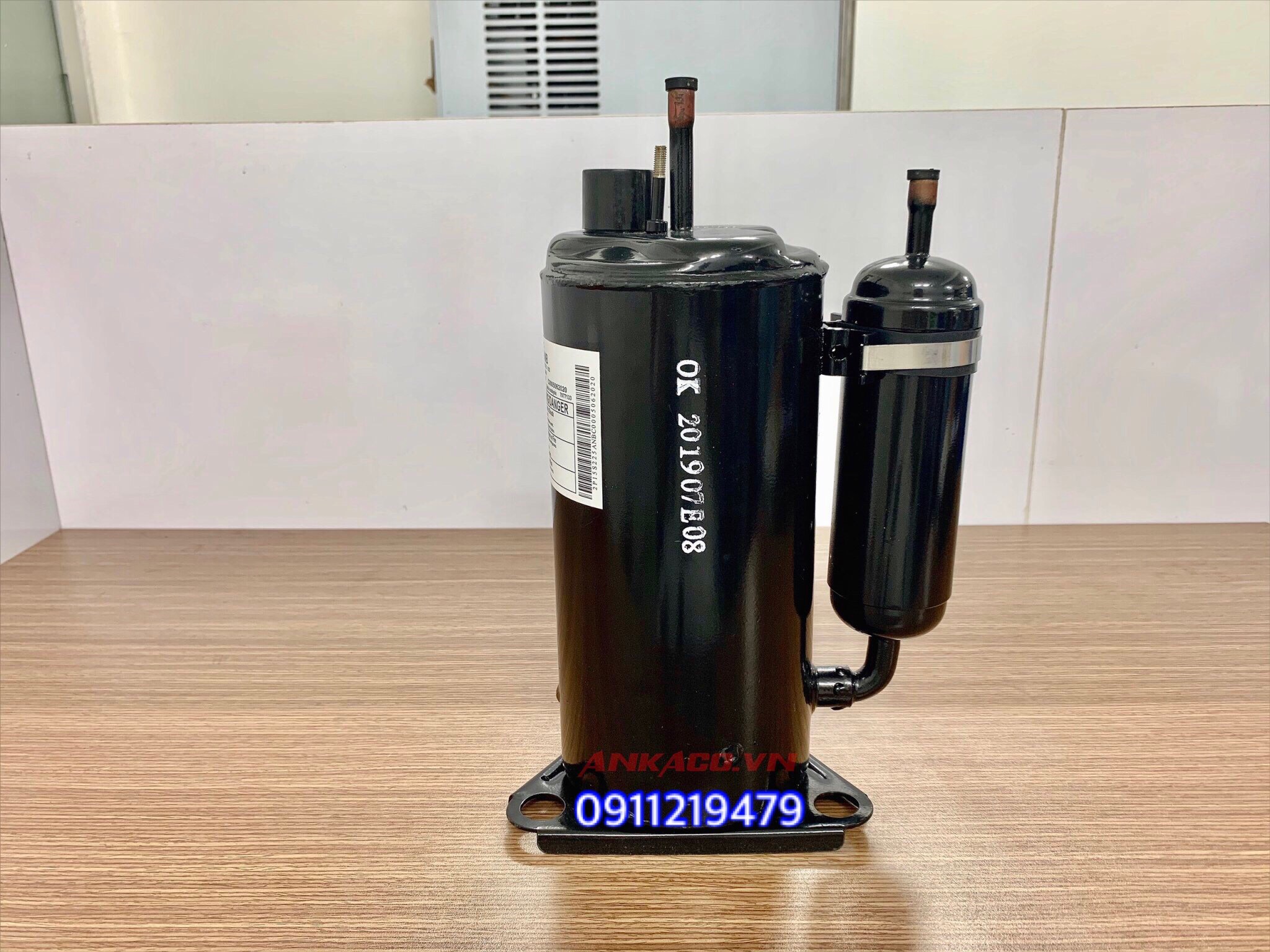 lắp đặt máy nén lạnh Panasonic 1hp 2P15 hoặc 2P16