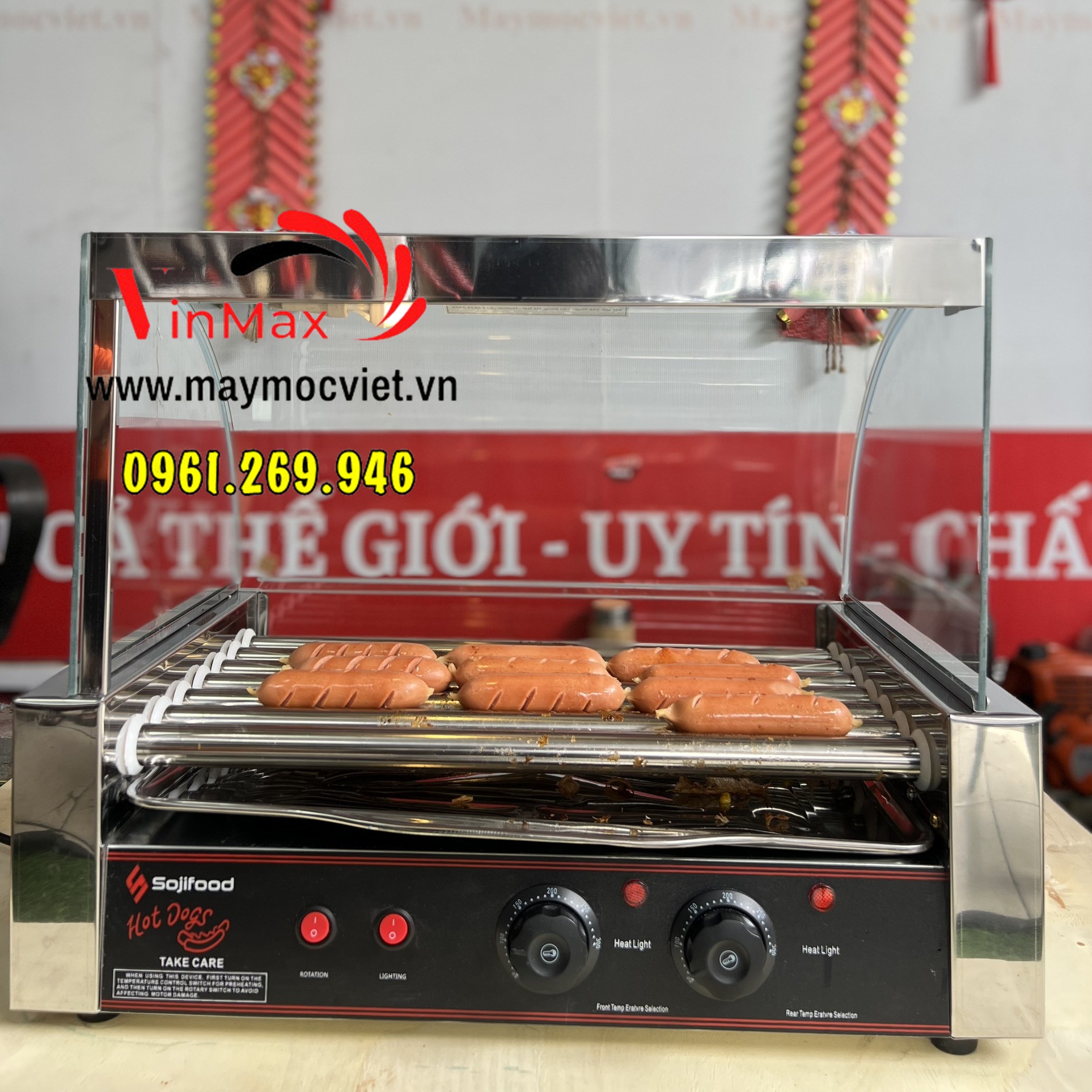 Máy nướng xúc xích 7 thanh kính cong hiện đại