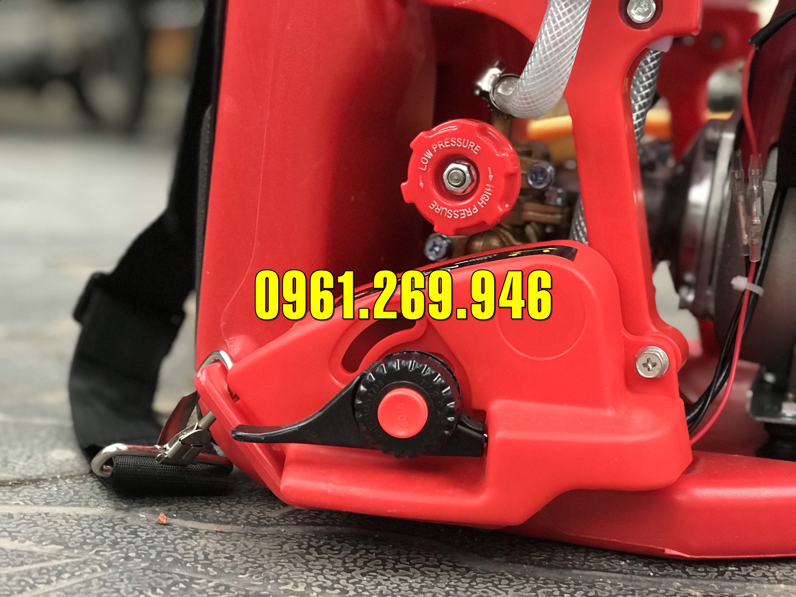 Máy phun thuốc động cơ 4 thì GX35 Turbo 4025