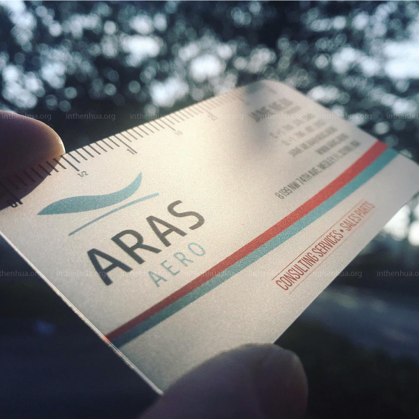In danh thiếp nhựa name card trong suốt nhựa