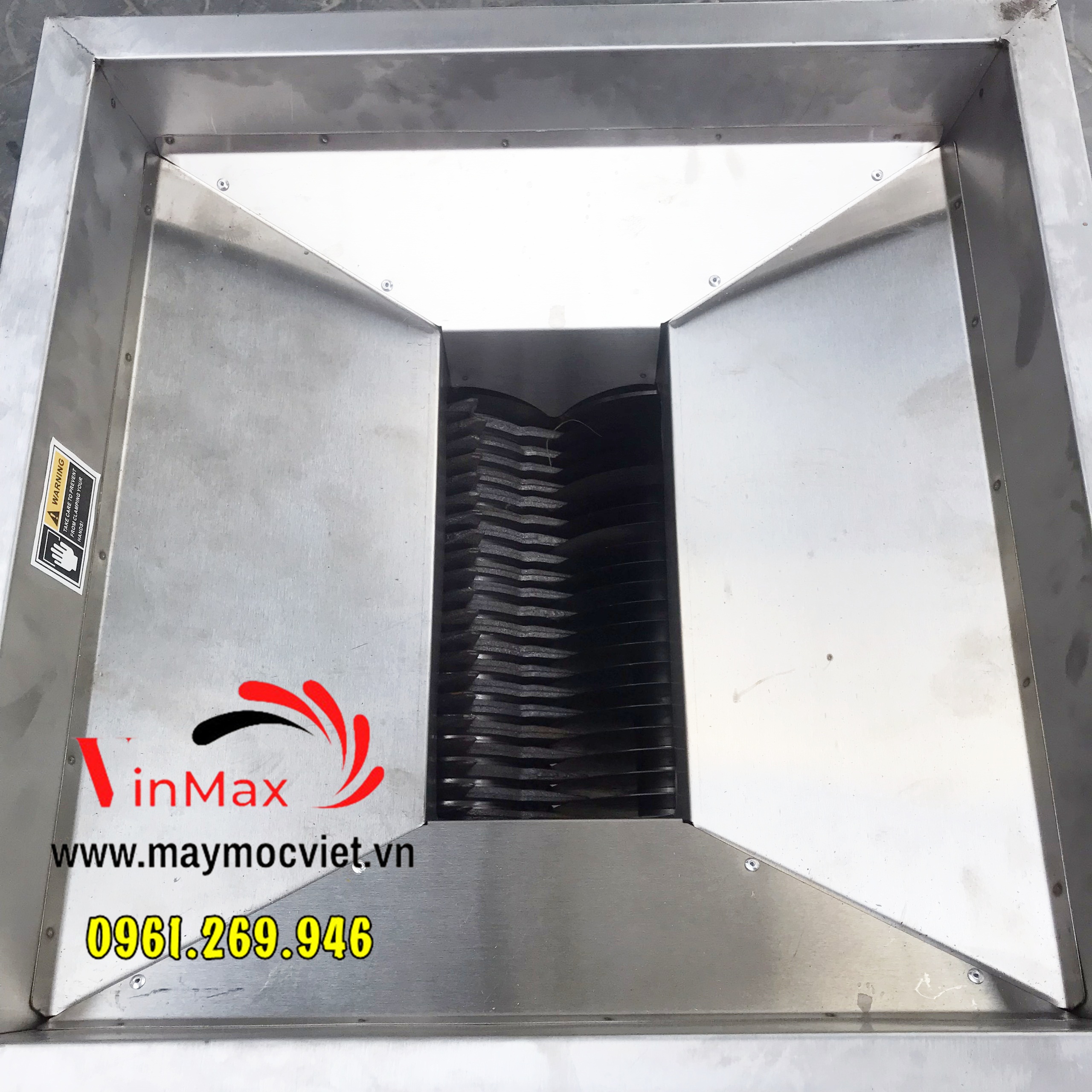 Máy cắt cá tươi 23 lưỡi buồng inox khung sắt động cơ điện 2.2kw
