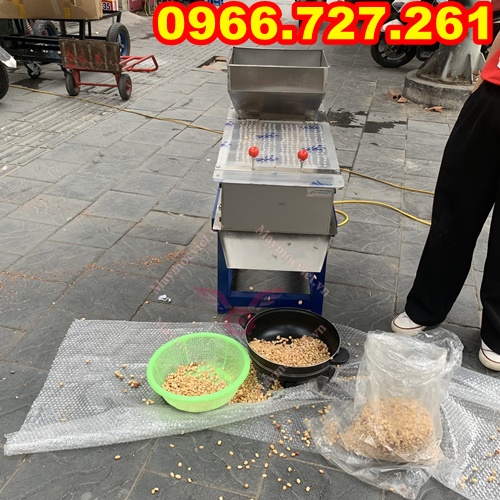 Máy bóc vỏ lụa đậu phộng rang 600kh/h BVL600