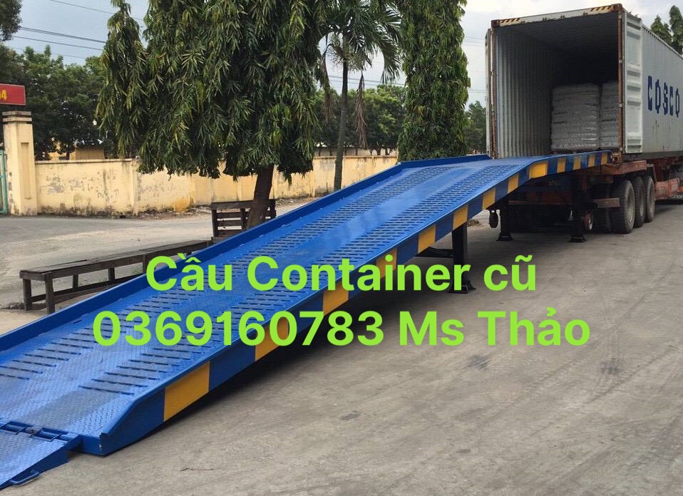 Thanh lý cầu dẫn lên container cũ Việt Thành