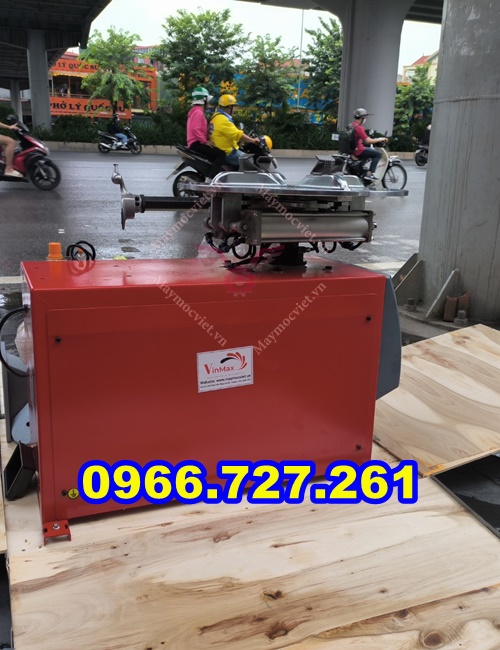 Máy ra vào lốp xe máy , xe tay ga TC820E