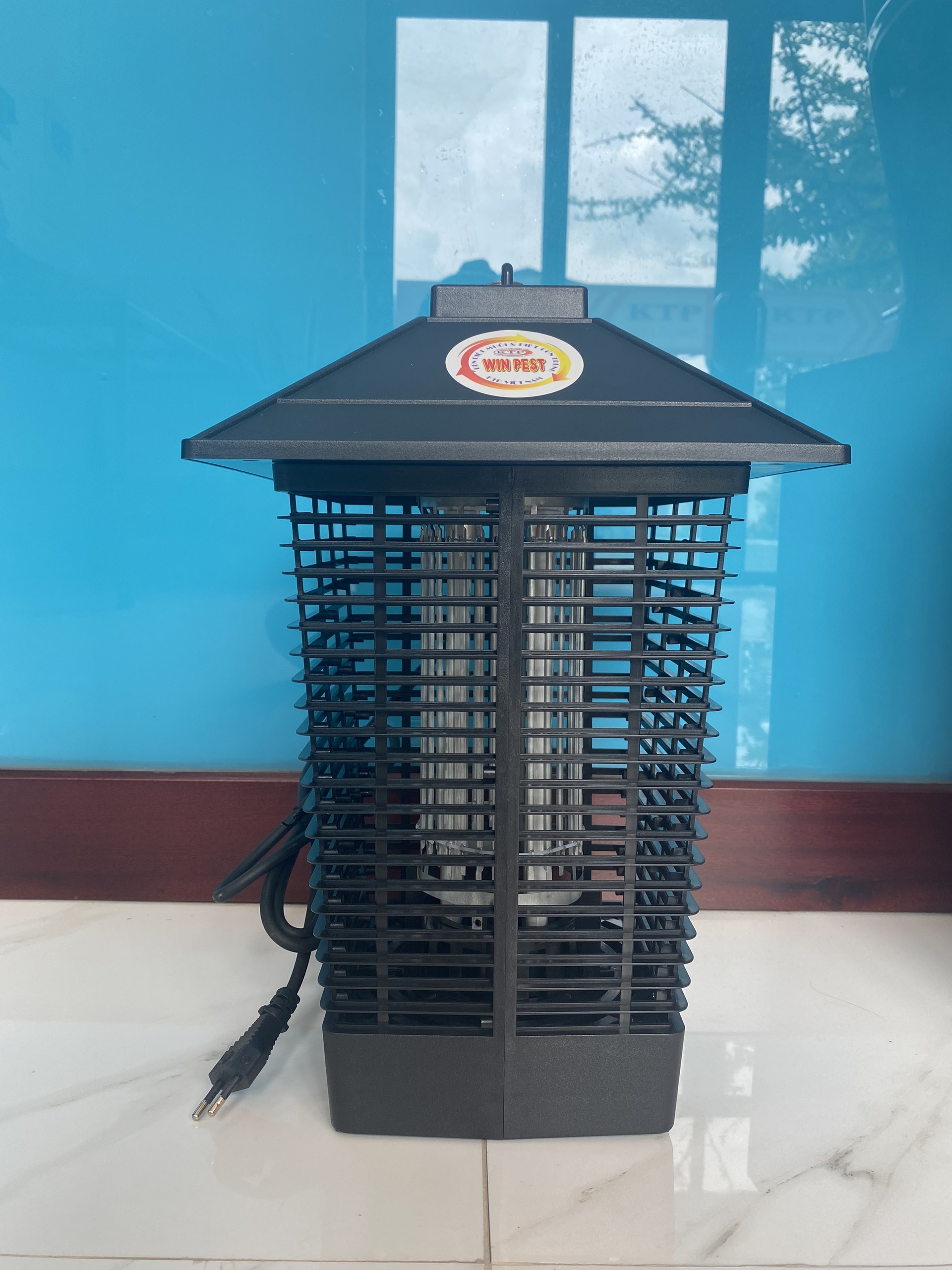 đèn diệt côn trùng trong nhà và sân vườn KTP-22W