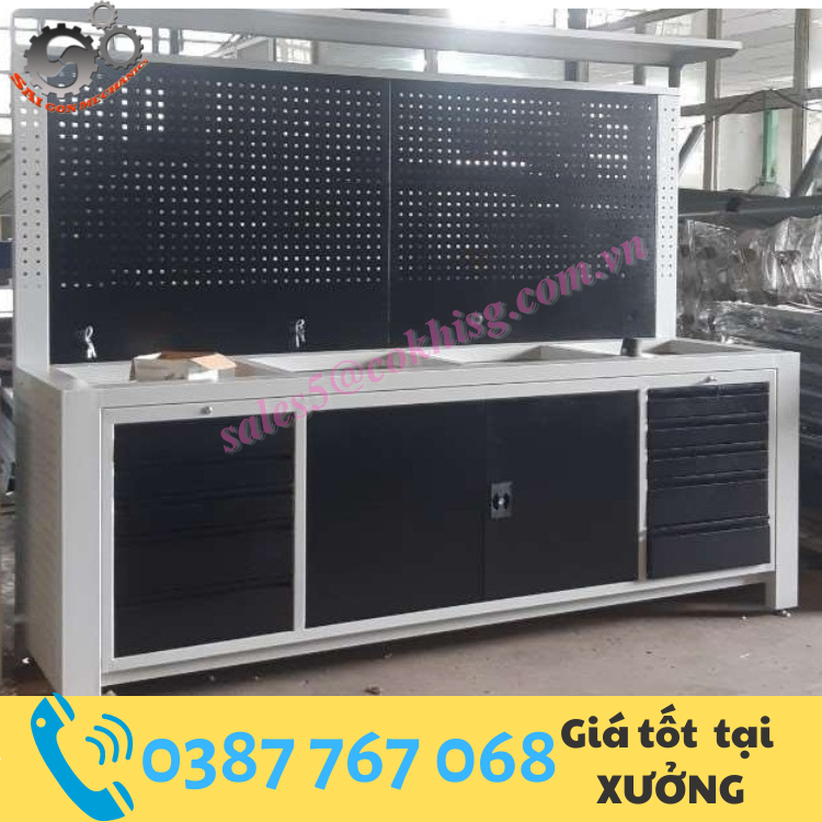 Bàn thao tác cơ khí