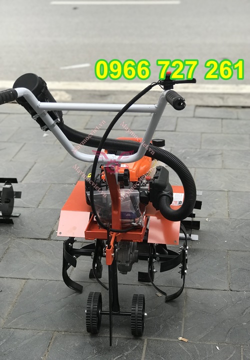Máy xới đất , sạc cỏ , vun gốc ngô đa năng
