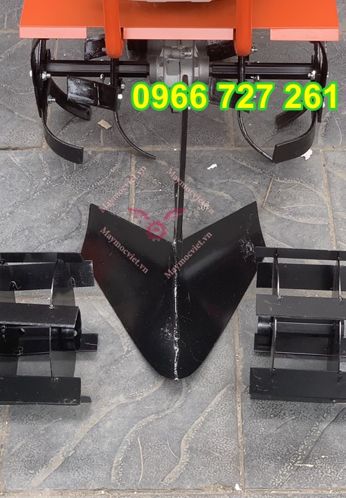 Máy xới đất , sạc cỏ , vun gốc ngô đa năng