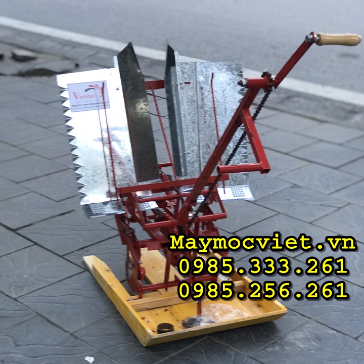Máy cấy lúa 2 hàng Vinmax giải pháp của bà con nông dân