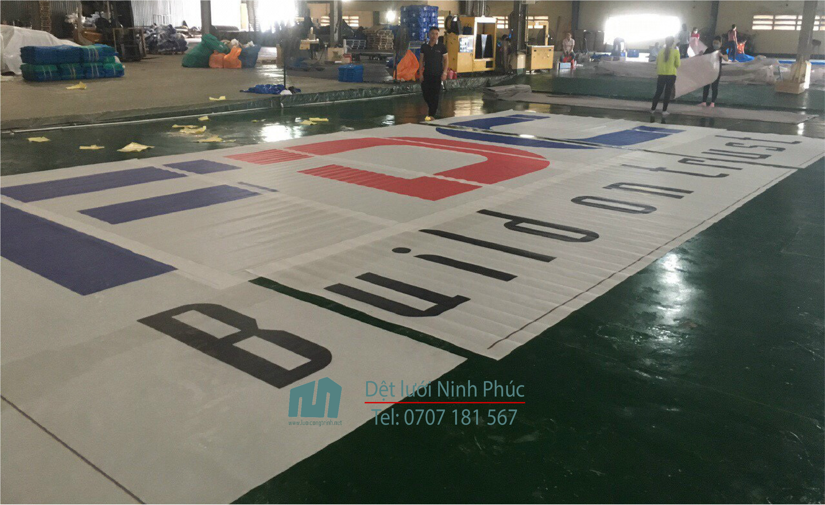 Lưới PVC  In logo hệ gangform cho công trình xây dựng Lưới công trình