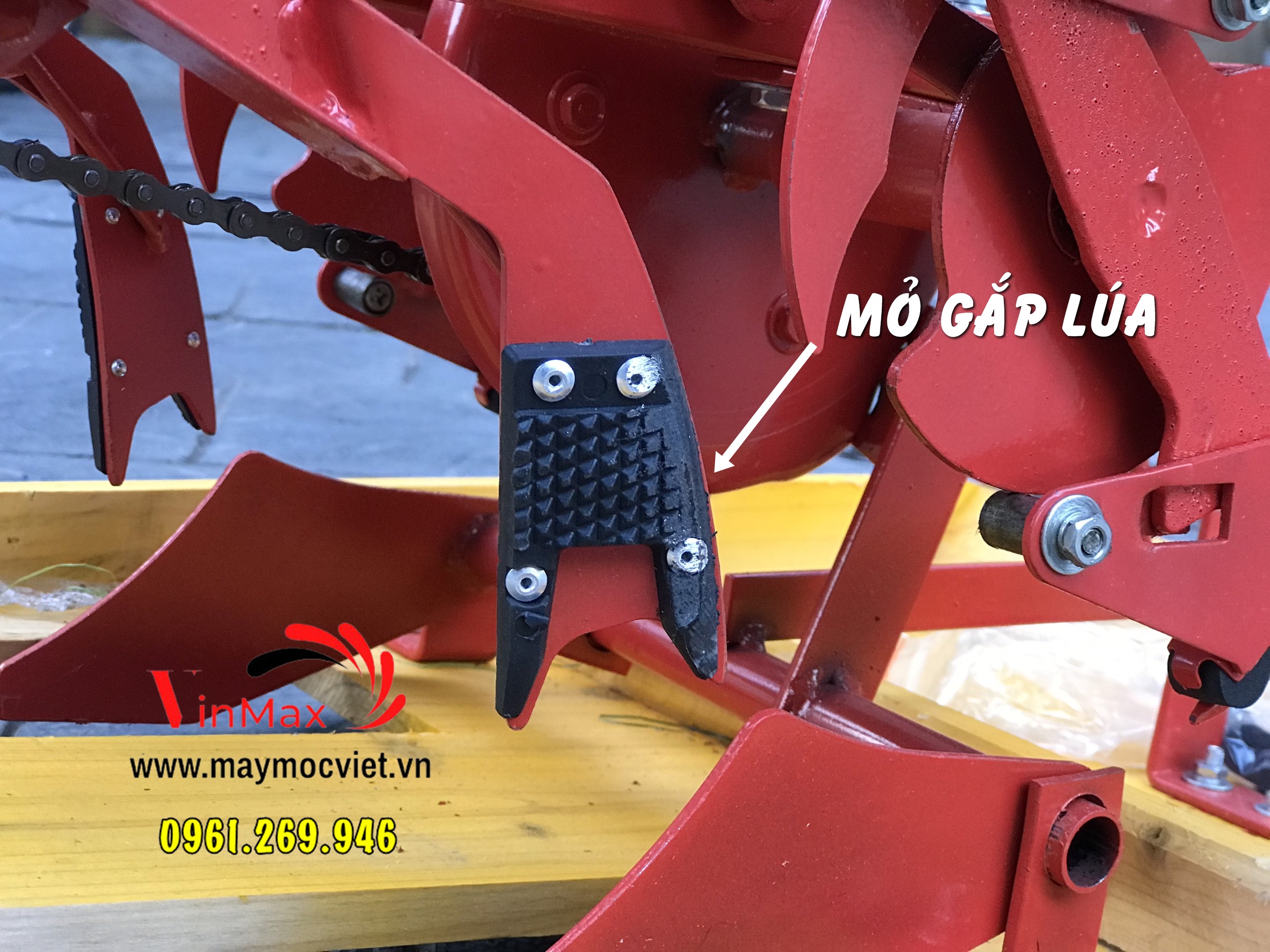 Máy cấy lúa mạ nhổ 2 hàng dắt tay năng suất cao