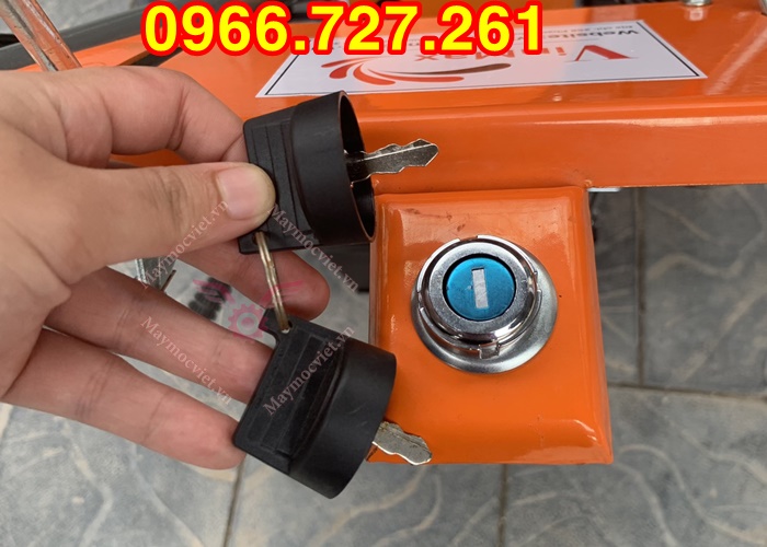 máy cắt cỏ trục băm , cắt cỏ hoang dại, cắt cỏ vườn sầu riêng