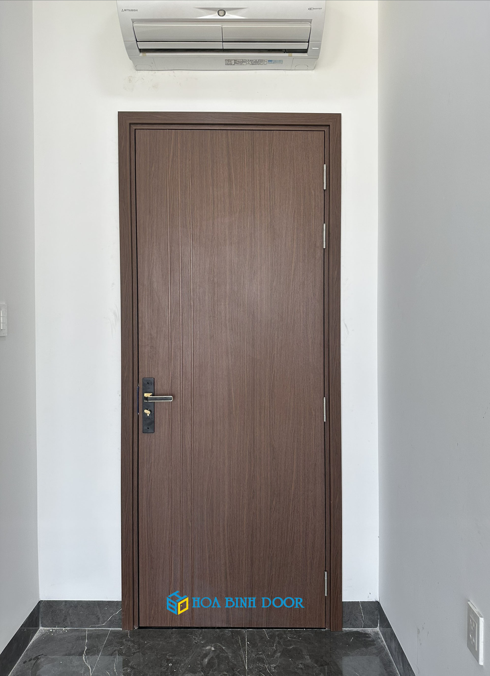 Cửa nhựa giả gỗ composite tại Bình Tân - TP HCM