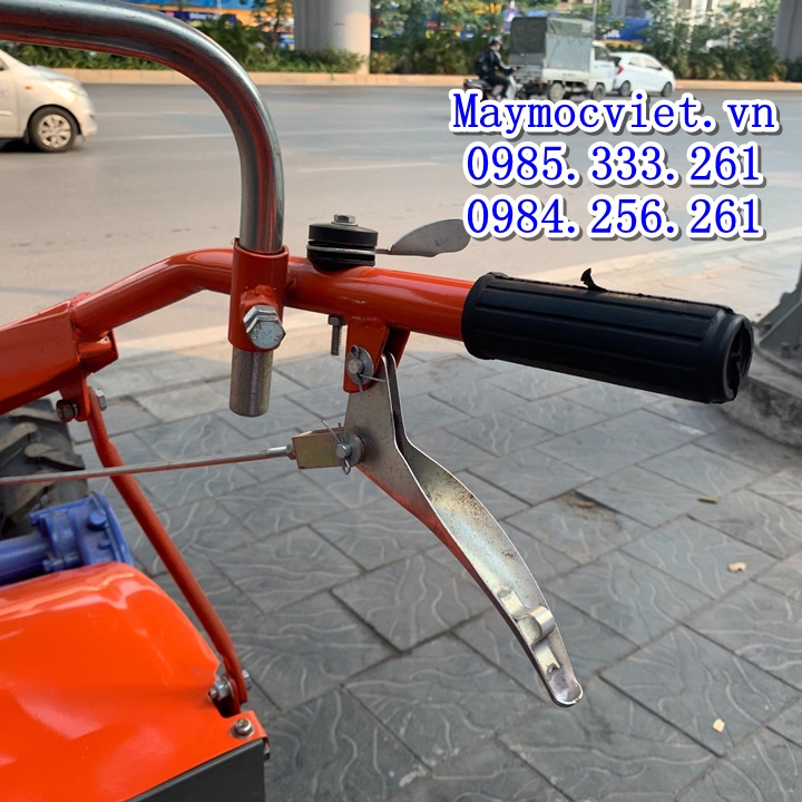 Bán máy cày dầu dàn xới sau Bông Sen ngồi lái đầu nổ D15