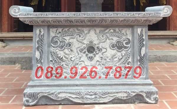 Mẫu bàn thờ đá đặt trước chánh điện chùa miếu bán Ninh Thuận