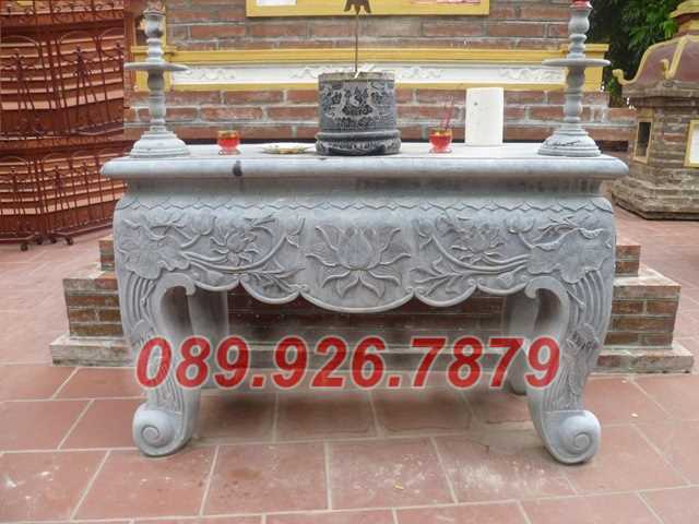 Mẫu bàn thờ đá đặt trước chánh điện chùa miếu bán Ninh Thuận