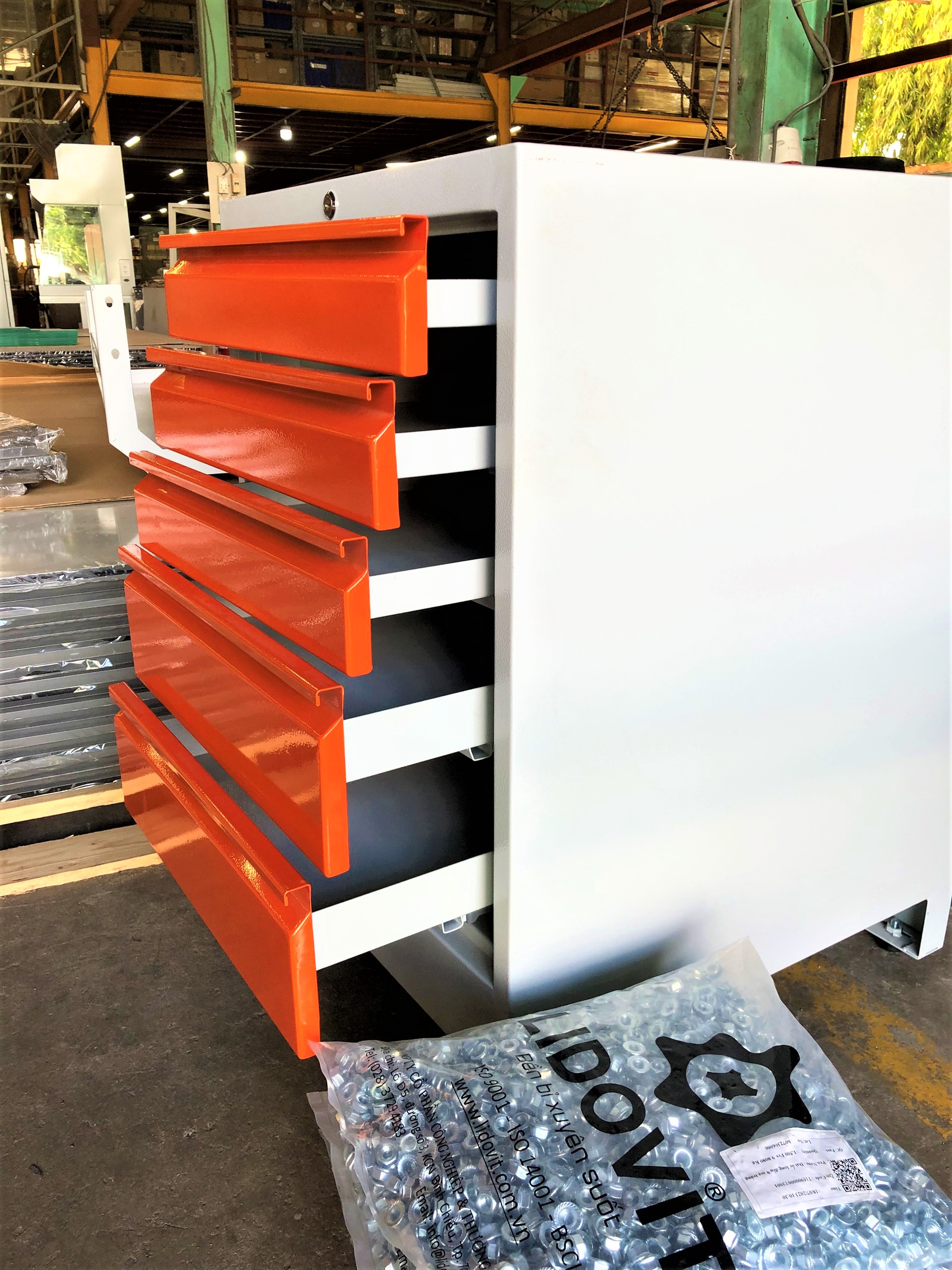 Tủ Đồ Nghề Đựng Dụng Cụ Cho Garage - Tiệm Sửa Xe