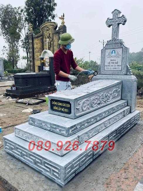 Mộ địa táng - An Giang bán sẵn mẫu mộ bằng đá nguyên khối xanh rêu