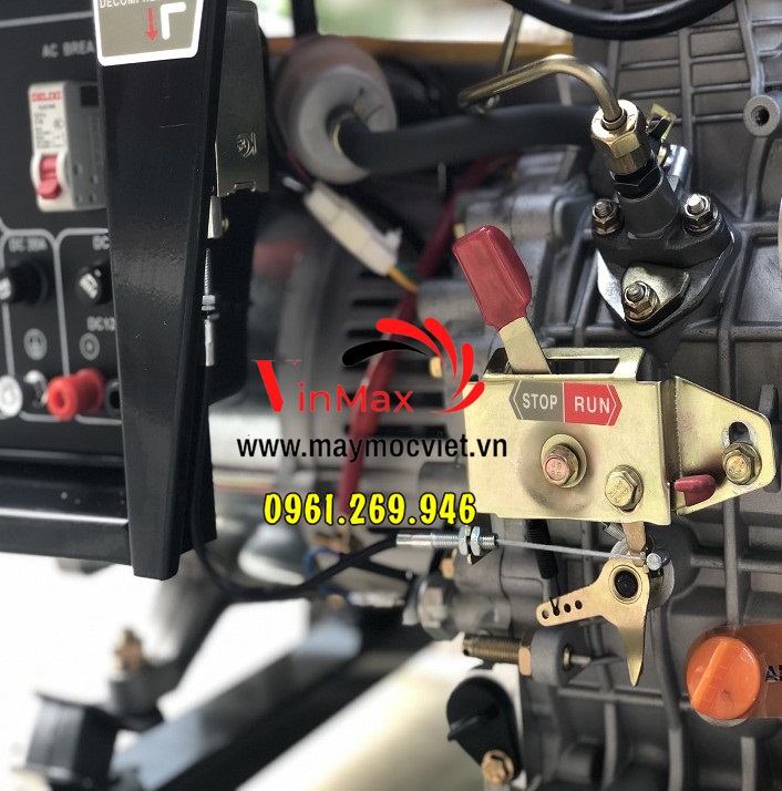 Máy phát điện chạy dầu 7Kw Sumokama SK10000E đề điện acquy