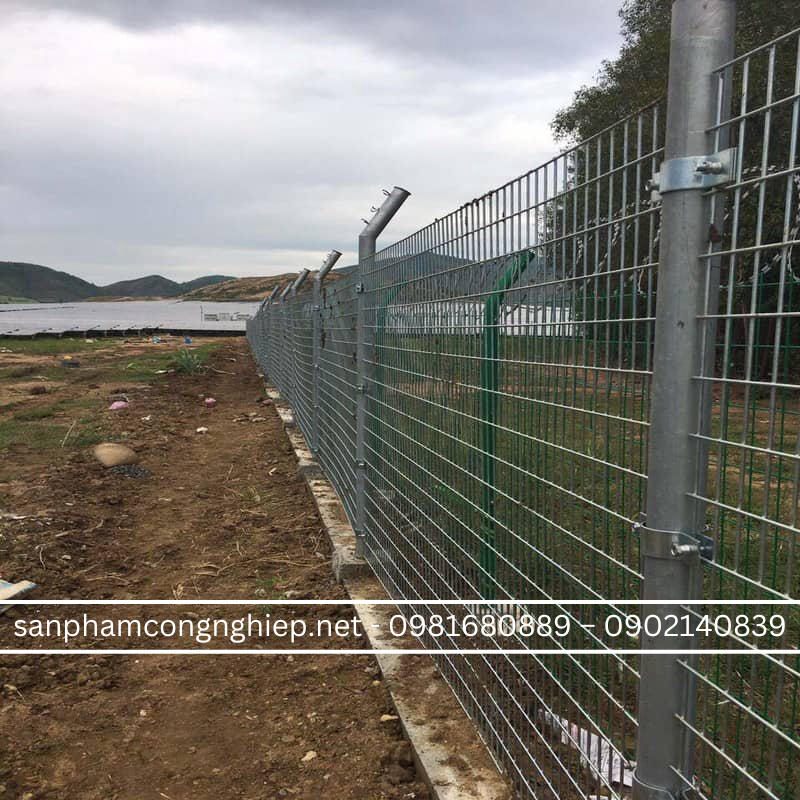 Hàng rào sắt ô 60x200mm giá tốt hơn thị trường