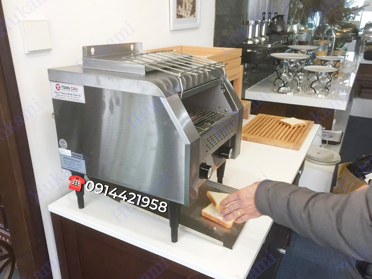 Thiết bị bếp Hukami - Máy nướng bánh mì băng chuyền  Hukami