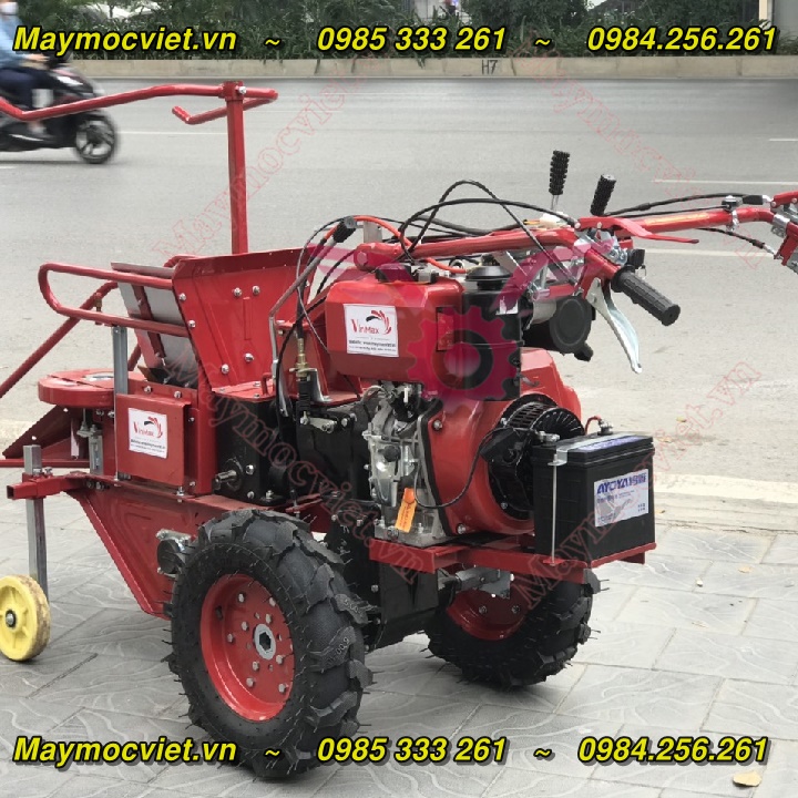 Máy thu hoạch ngô hiện đại chạy dầu động cơ KAWASAKI 12HP