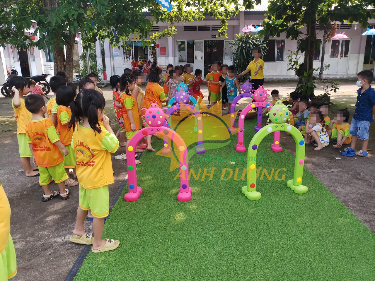 Cung chui, cổng chui vận động cho các bé mầm non