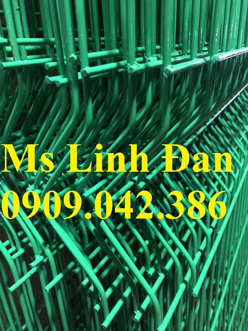 Lưới thép hàng rào mạ kẽm sơn tĩnh điện màu xanh phi 4,phi 5