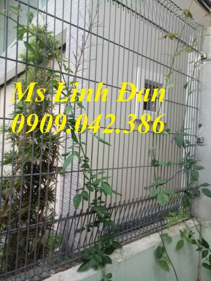 Lưới thép hàng rào tam giác gập hai đầu nhúng nóng mạ kẽm