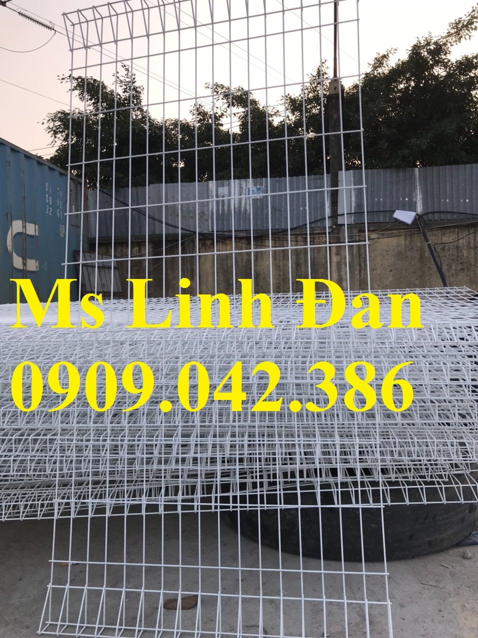 Lưới thép hàng rào tam giác gập hai đầu nhúng nóng mạ kẽm