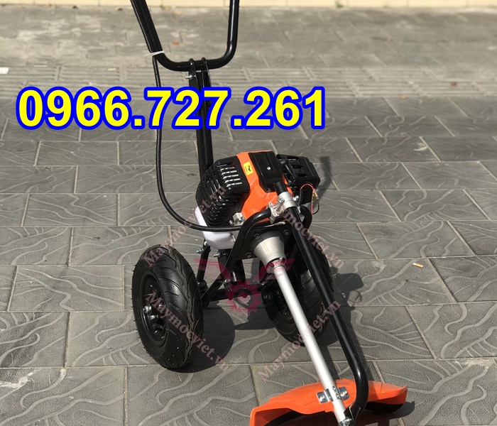 Máy cắt cỏ đẩy tay có bánh xe di chuyển Honda GX35