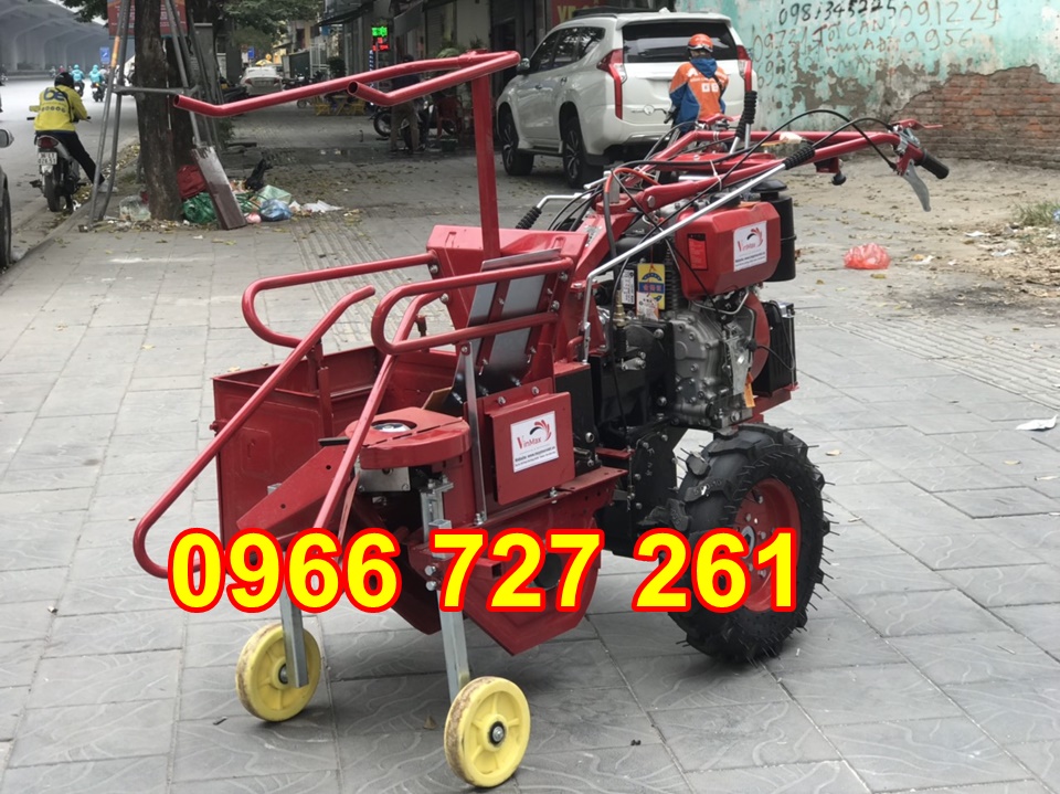 Máy thu hoạch ngô , thu hoạc bắp chạy dầu đề nổ