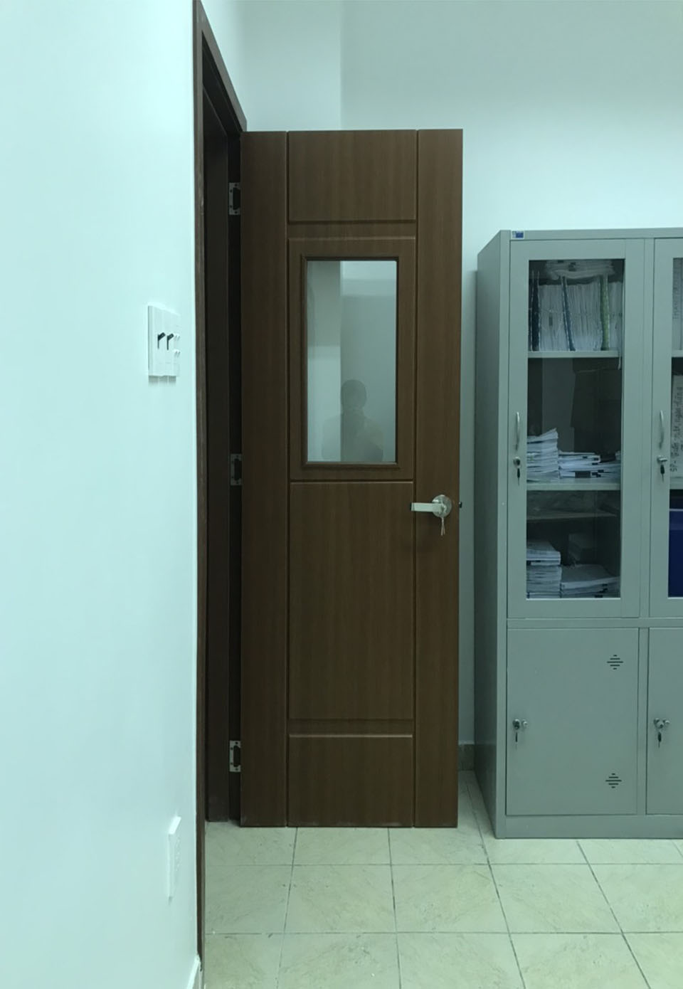 GIÁ CỬA NHỰA ABS HÀN QUỐC TẠI DĨ AN - BÌNH DƯƠNG
