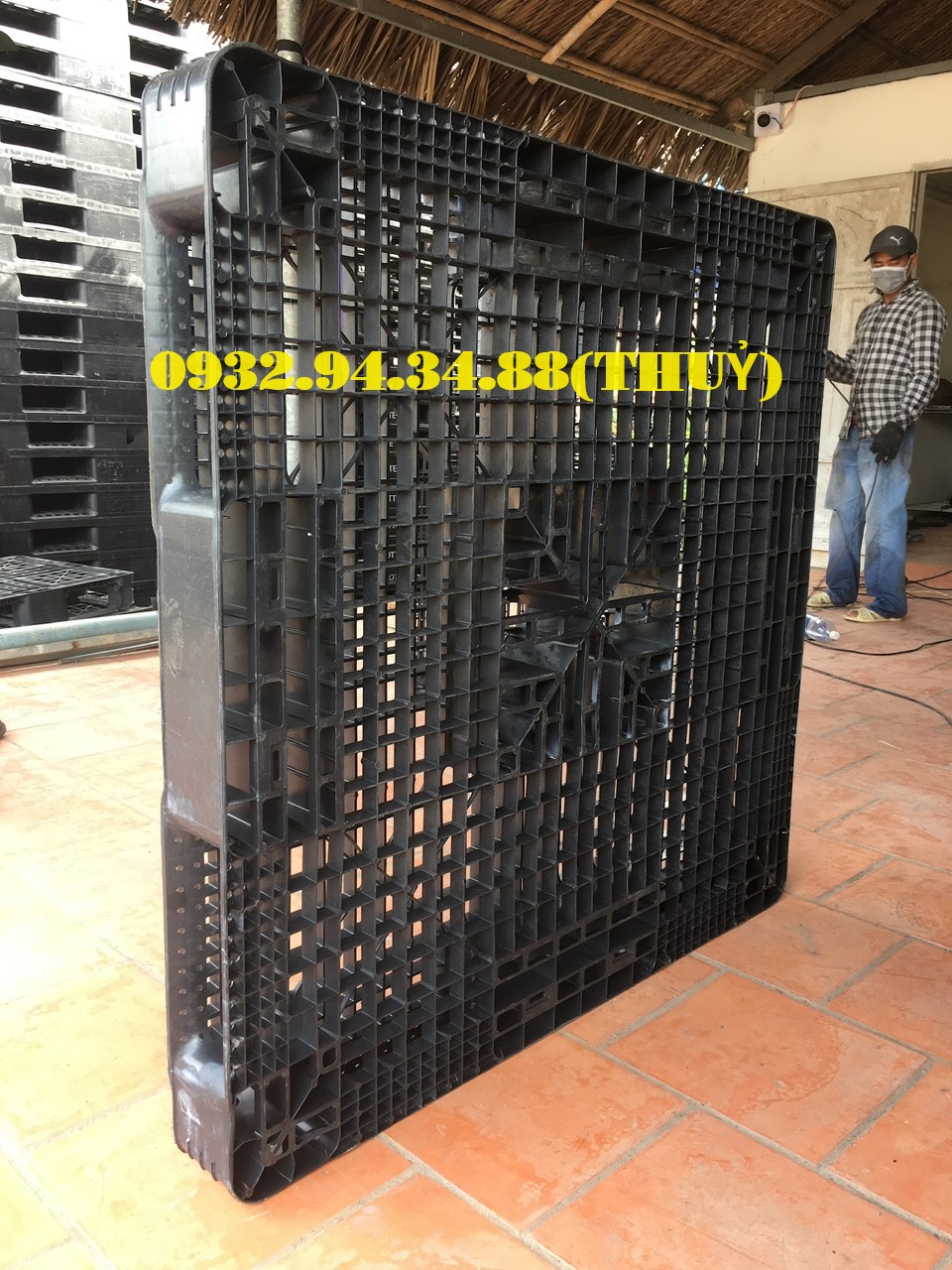 pallet nhựa là gì? ưu điểm của pallet nhựa là gì