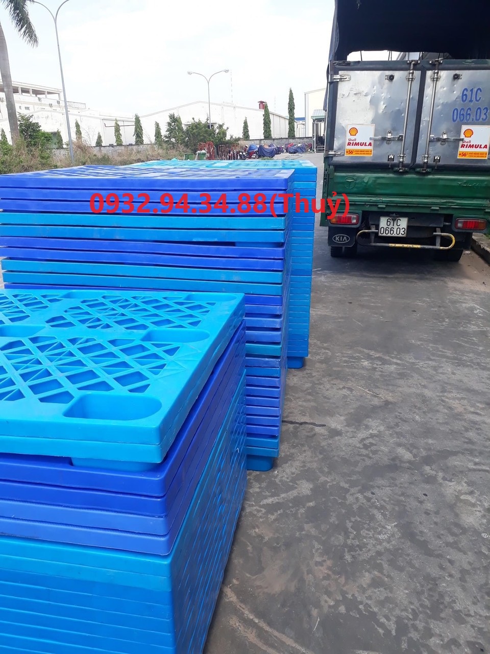 pallet nhựa là gì? ưu điểm của pallet nhựa là gì