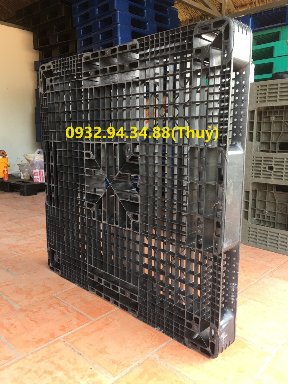 pallet nhựa là gì? ưu điểm của pallet nhựa là gì
