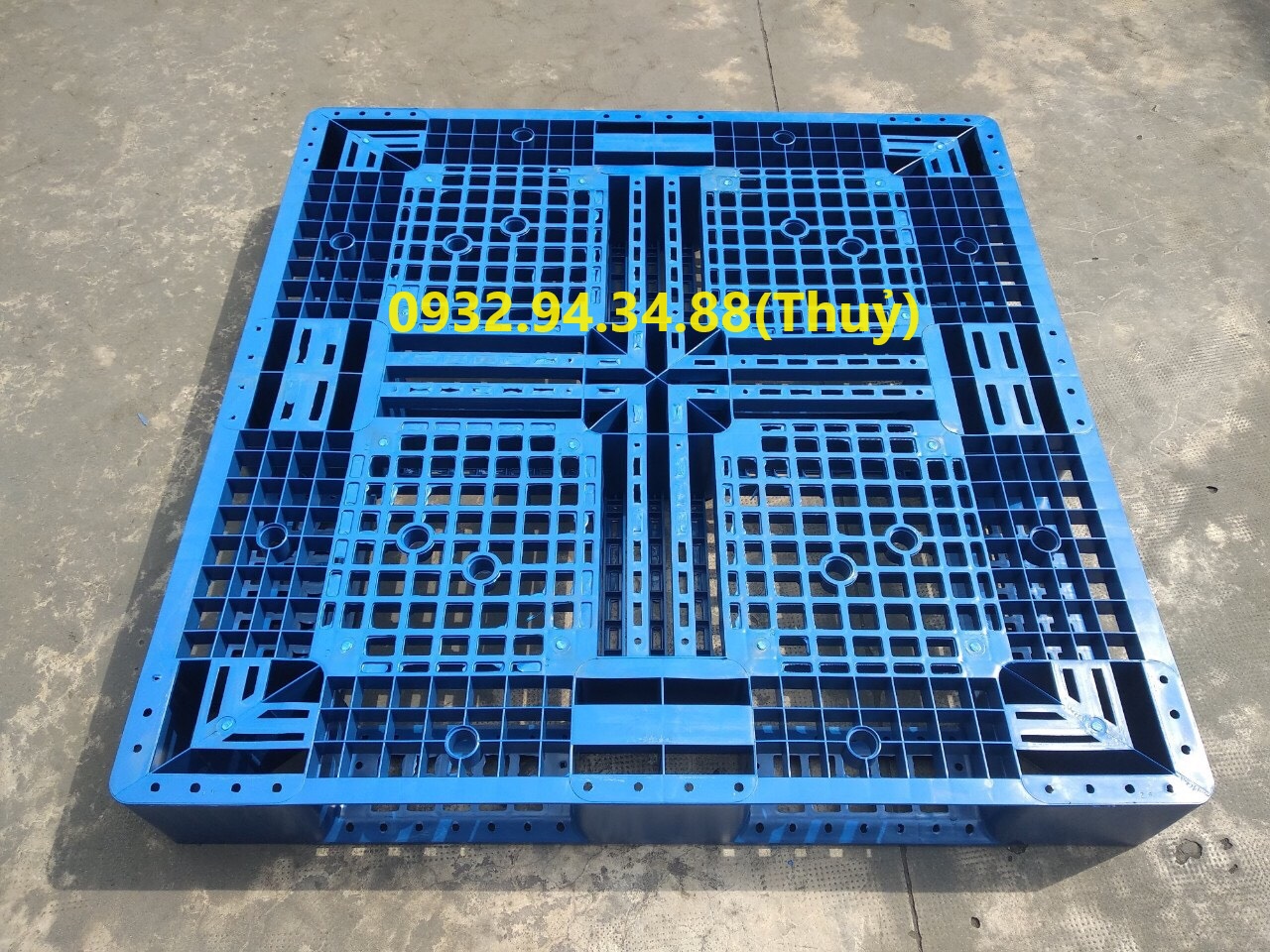 pallet nhựa là gì? ưu điểm của pallet nhựa là gì