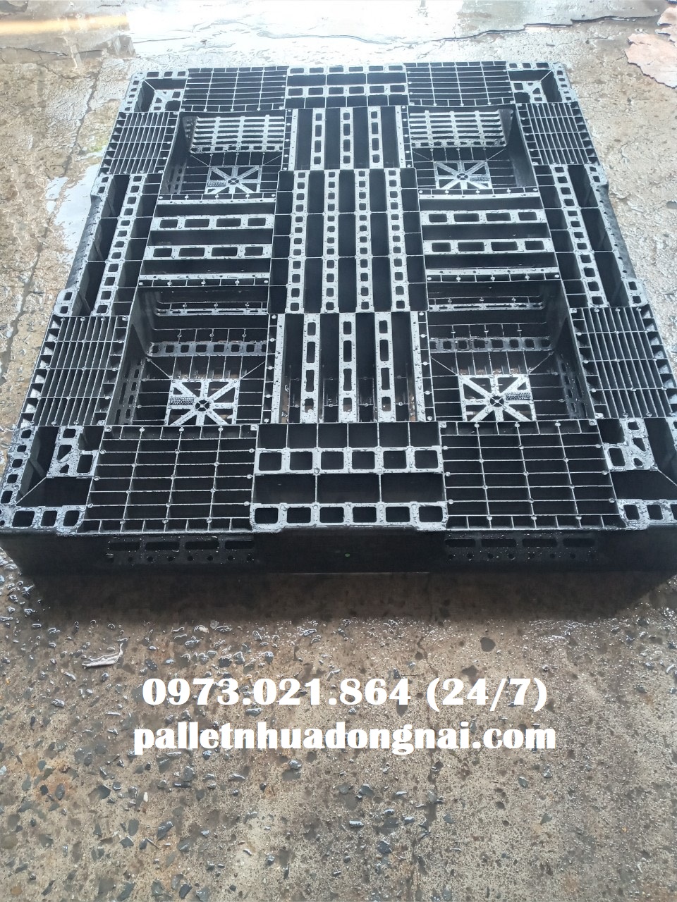 Pallet nhựa giá rẻ nhất thị trường, liên hệ 0973021864