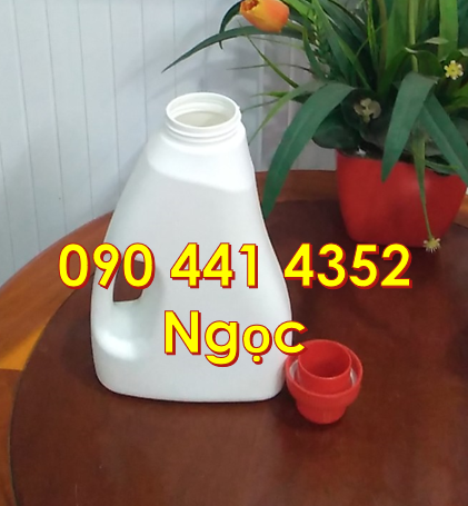 Bán can đựng nước giặt vải, bình đựng nước giặt comfort, can nhựa 4L