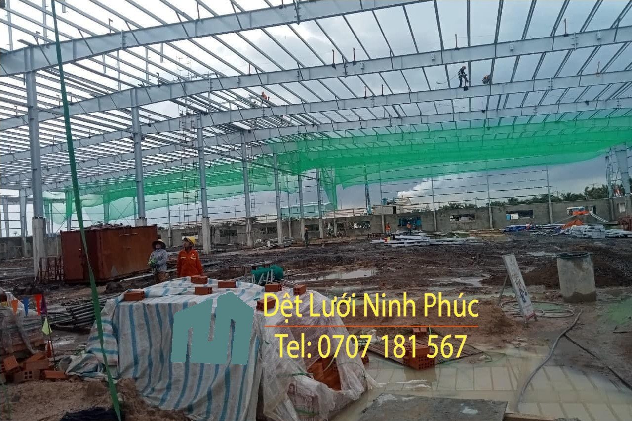 Lưới an toàn rào chắn công trình mắt lưới 2.5cm