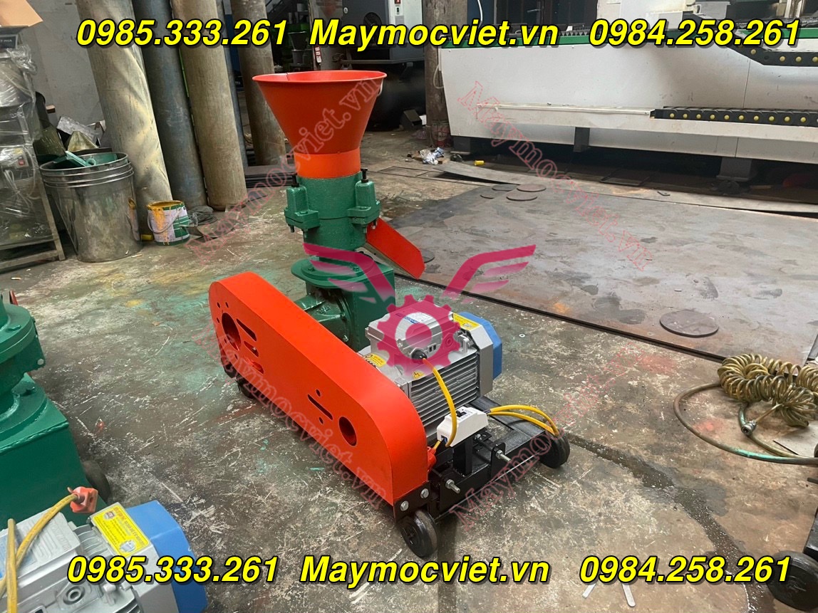 Máy ép cám viên trục đứng 3 lô VME3500R - bảo hành 12 tháng