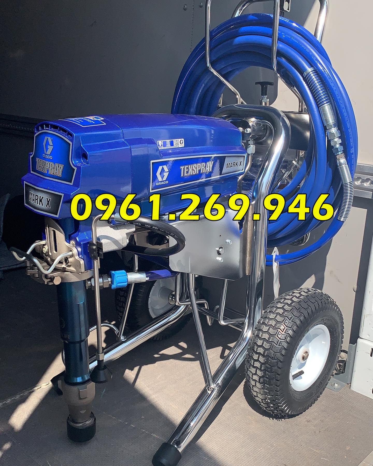 Máy phun bột bả, bột trét Graco Mark X phun chống thấm, bả matit đặc