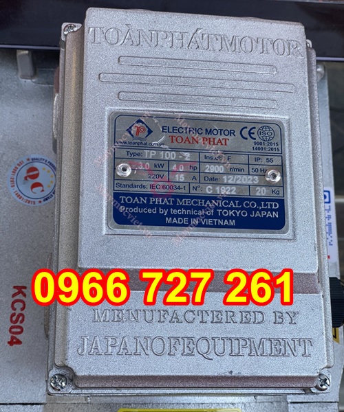 Máy nghiền bột dược liệu 15 búa Vinmax VMN3000