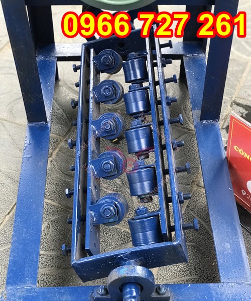 Máy duỗi sắt thép xây dựng công nghiệp 10 lô