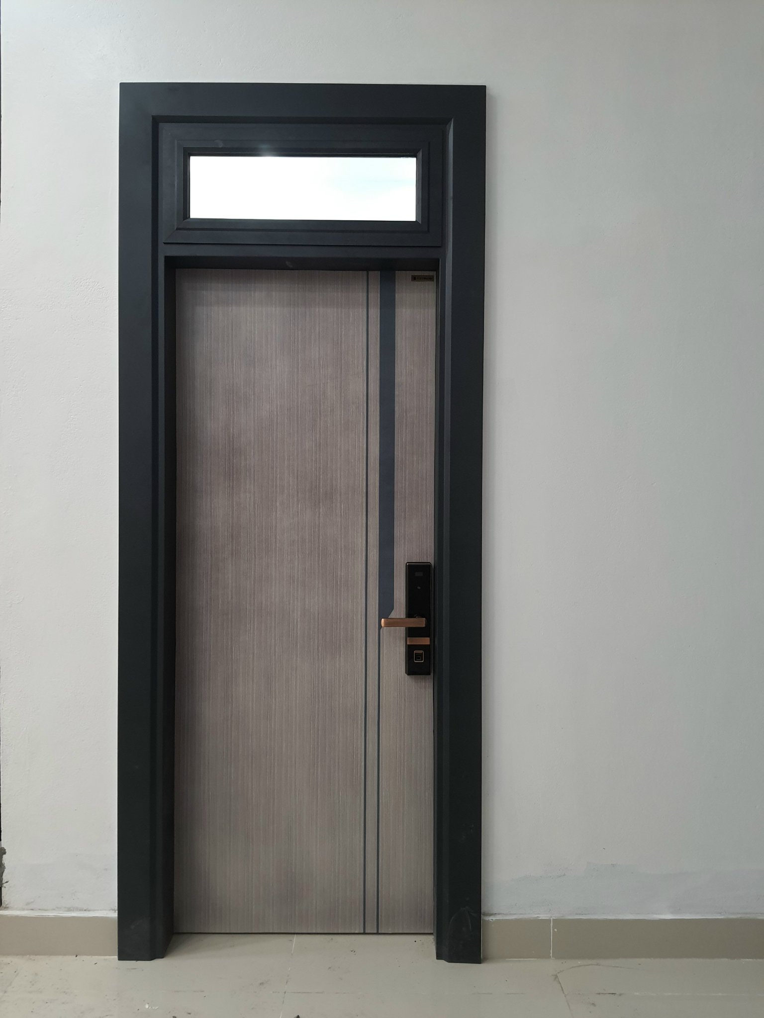 Mẫu cửa thép vân gỗ tại TP HCM - Cửa thép chống nhiệt tốt