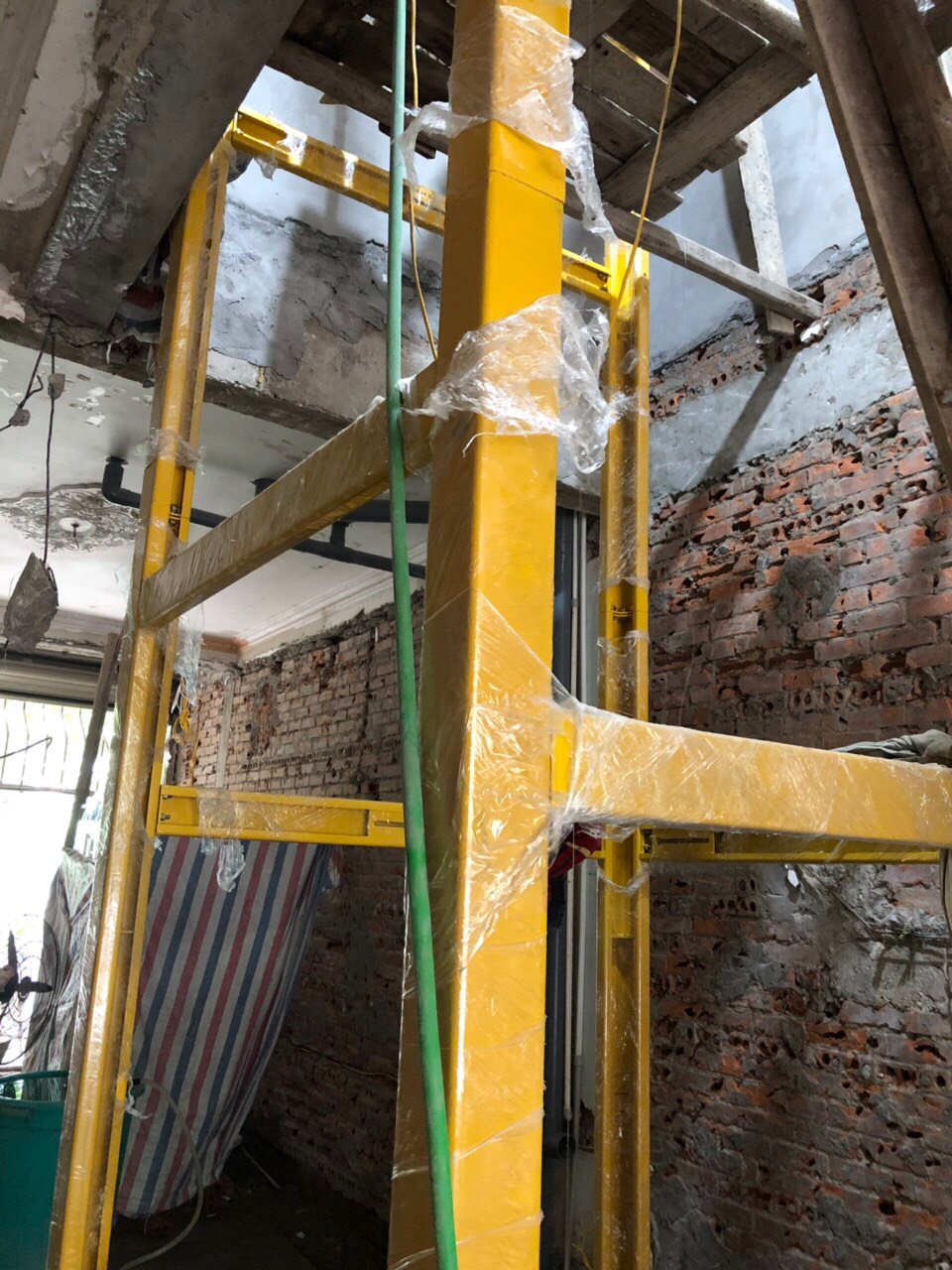 cung cấp và tư vấn thiết kế thang máy nhà cải tạo
