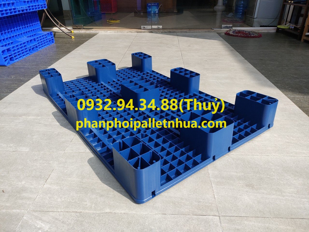 pallet nhựa cũ tại Sài Gòn giá ưu đãi. uy tín